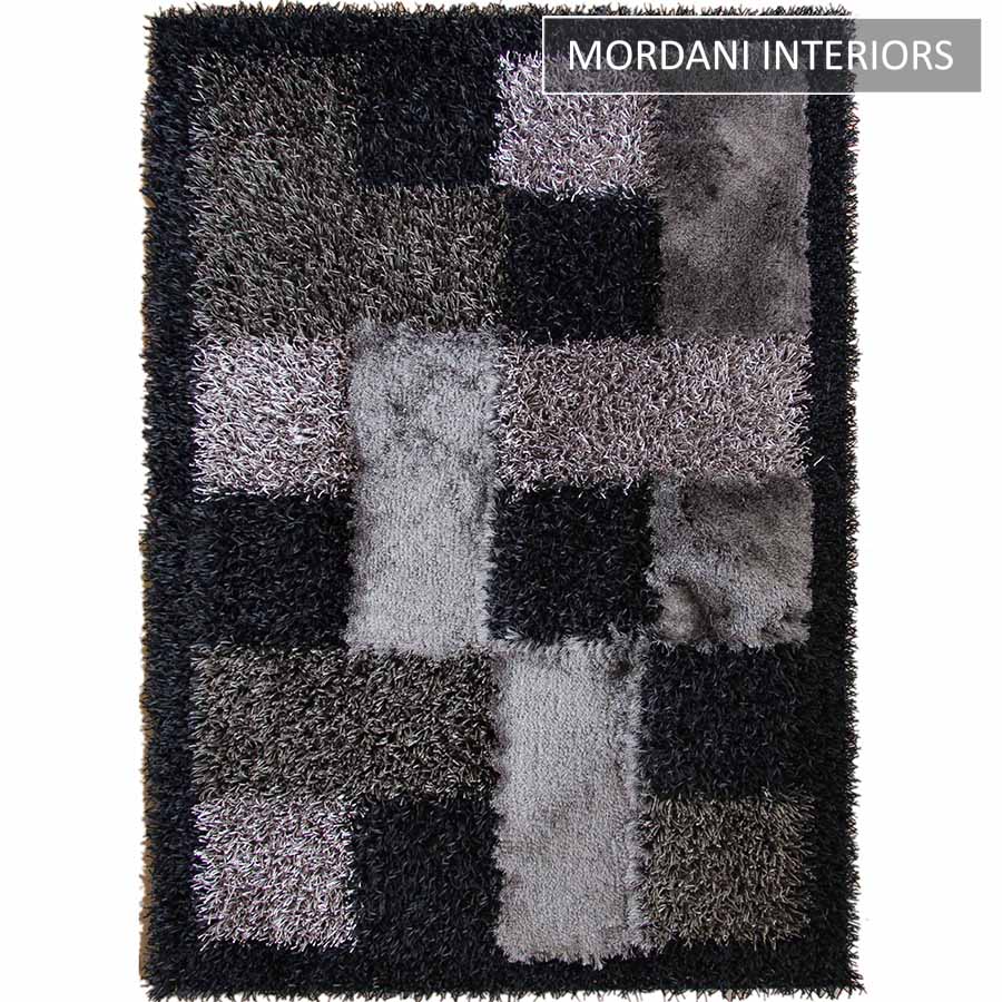  022-A-Black Checks Shaggy Area Rug